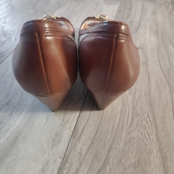 Coach Stella Signature Wedge Heel size 9B - Picture 8 of 9